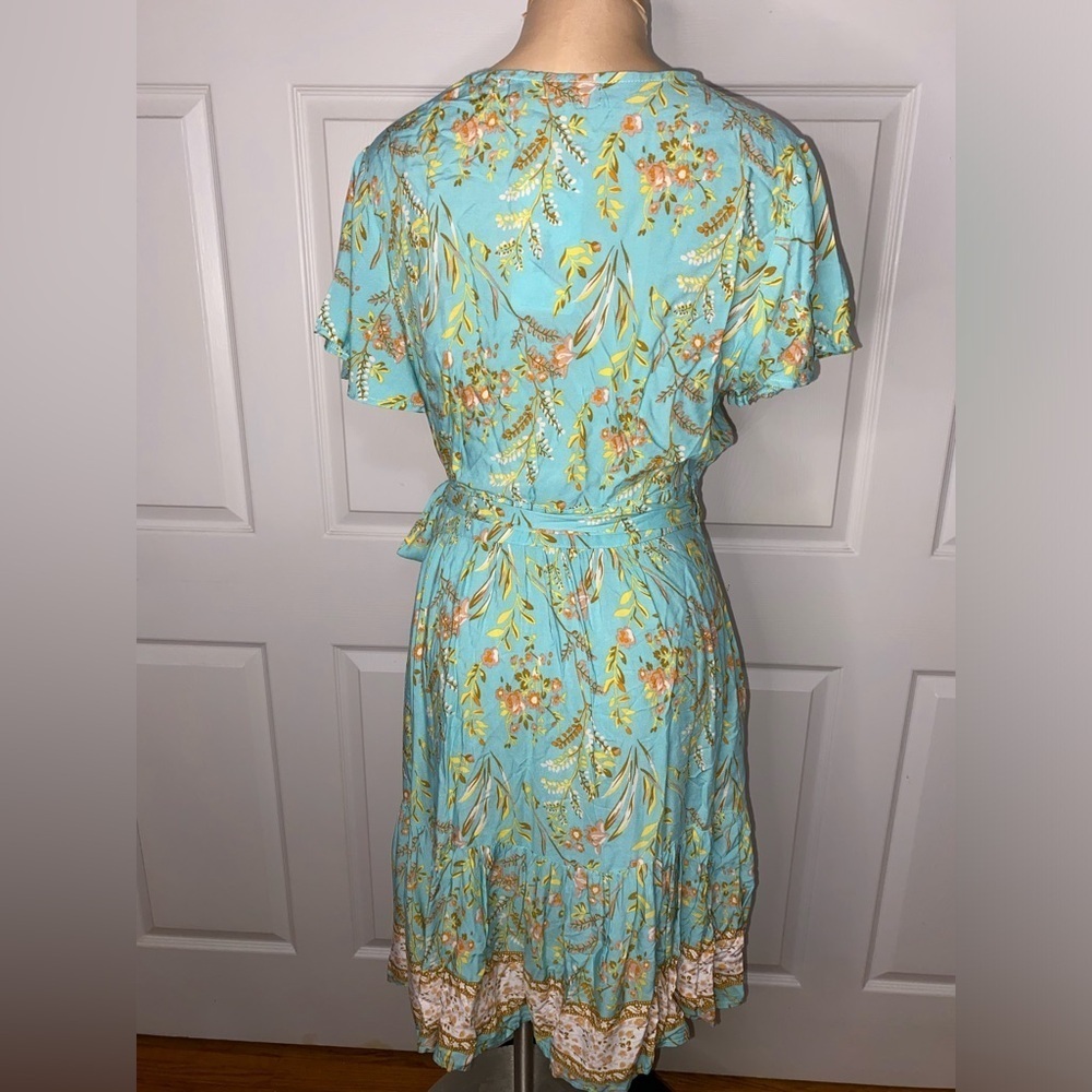 Zesica Bohemian Floral Wrap Mini Dress NWT | Size Medium | Cottagecore Date - Picture 9 of 9